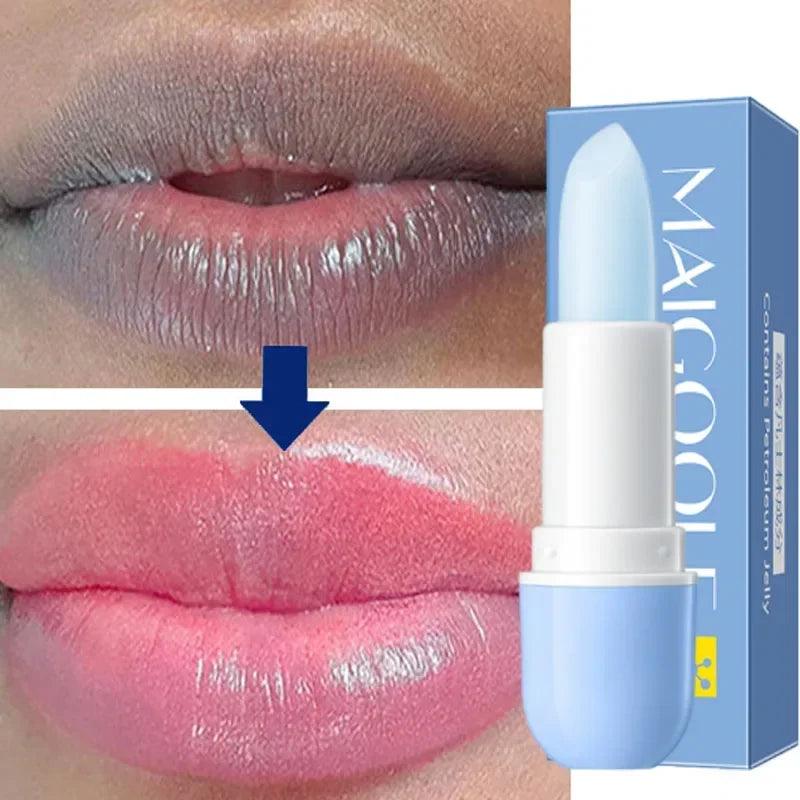 Dark Pigment Lightening Lip Balm: Hyaluronic Acid, Exfoliating, Whitening.